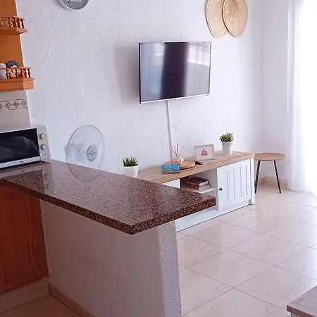 Casa Lorenzo - En Playa De Americas *